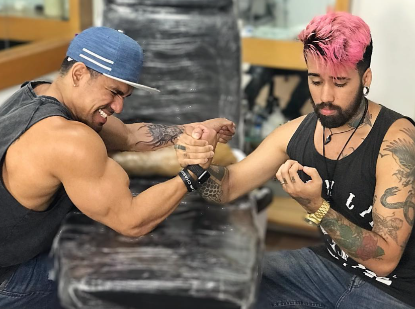 Salles with streamer Shevi